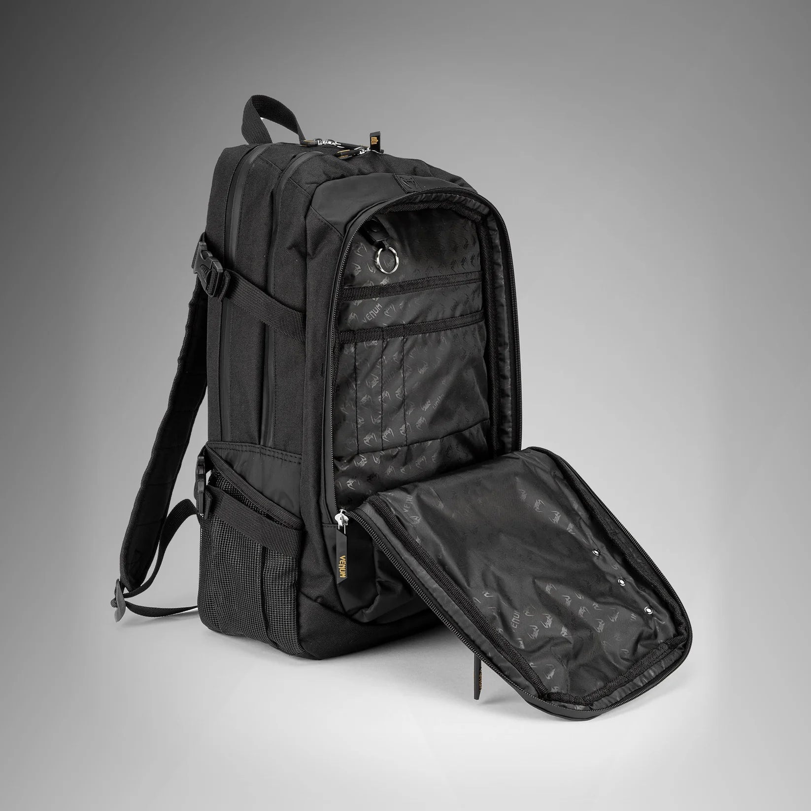 Venum Challenger Pro BackPack- תיק גב ונום צ׳אלנג׳ר