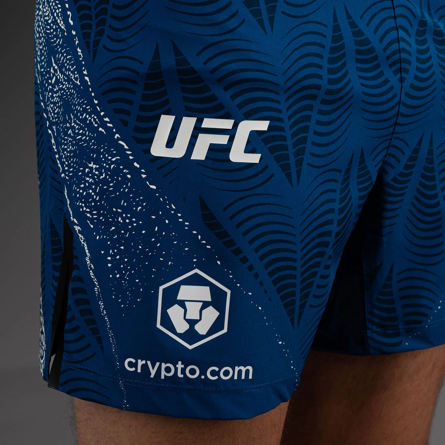 MEN'S UFC ZENITH BY VENUM AUTHENTIC FIGHT NIGHT SHORT - מכנסי ונום UFC מקוריים דגם זינט