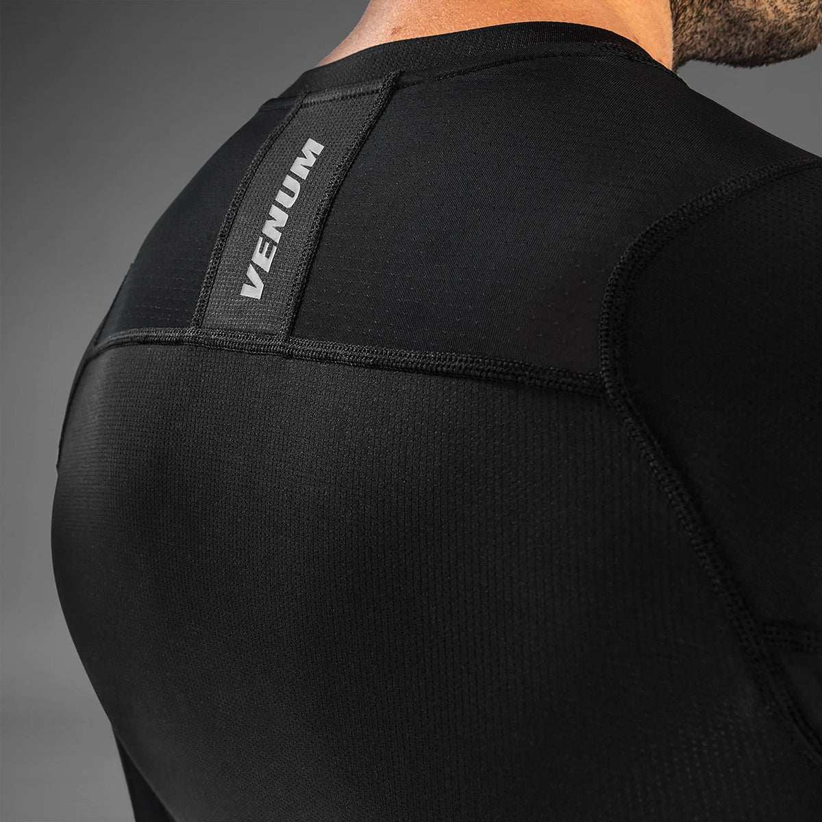 Venum G-Fit Air Rashguards Longsleeve - ראשגארד של ונום שרוול ארוך
