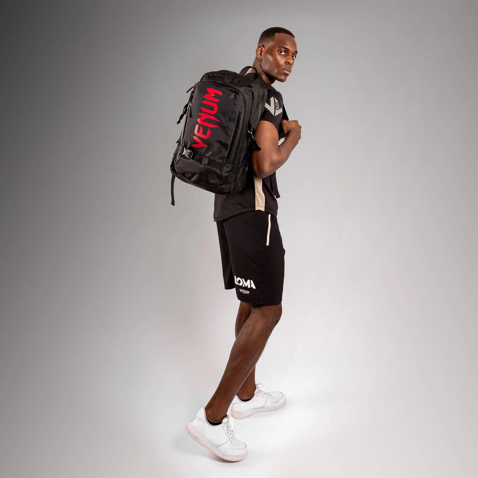 Venum Challenger Pro BackPack- תיק גב ונום צ׳אלנג׳ר