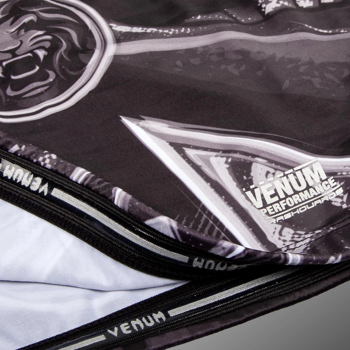 Venum Gladiator 3.0 Rashguard Short Sleeves- ראשגארד ונום קצר גלדיאטור