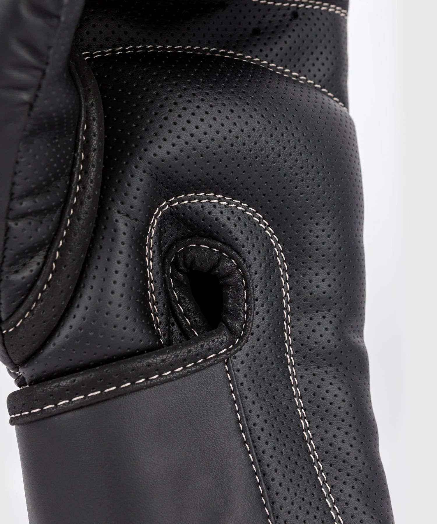 Venum Impact Evo Boxing Gloves - כפפות איגרוף ונום אימפקט