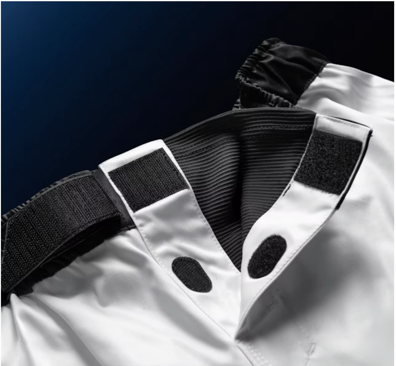Hayabusa Men’s Apex Mid-Thigh Fight Shorts - מכנסי לחימה היאבוסה