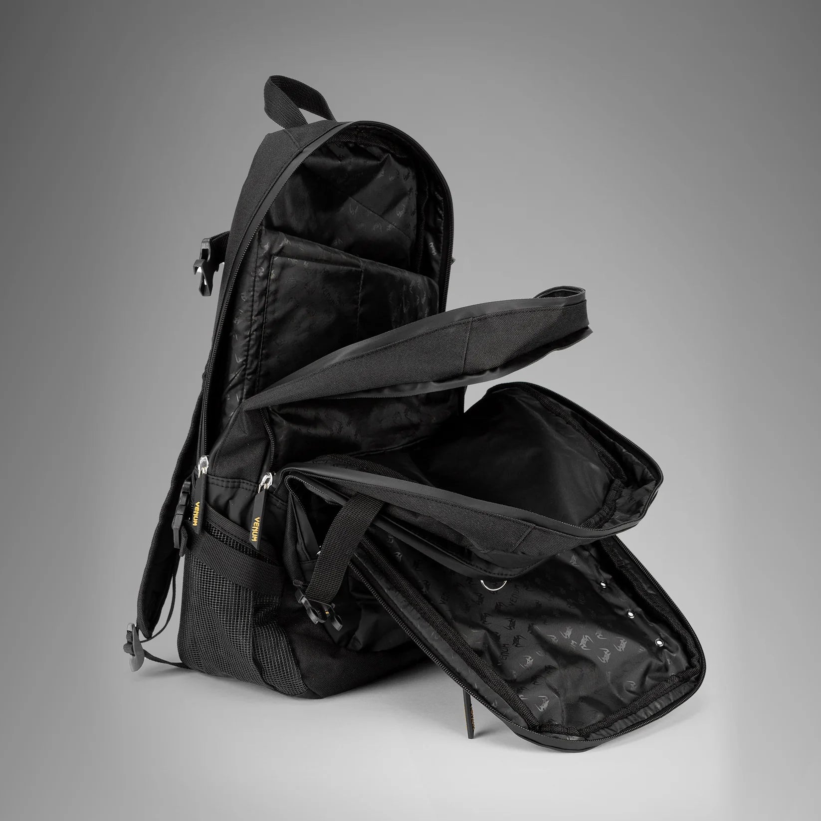 Venum Challenger Pro BackPack- תיק גב ונום צ׳אלנג׳ר