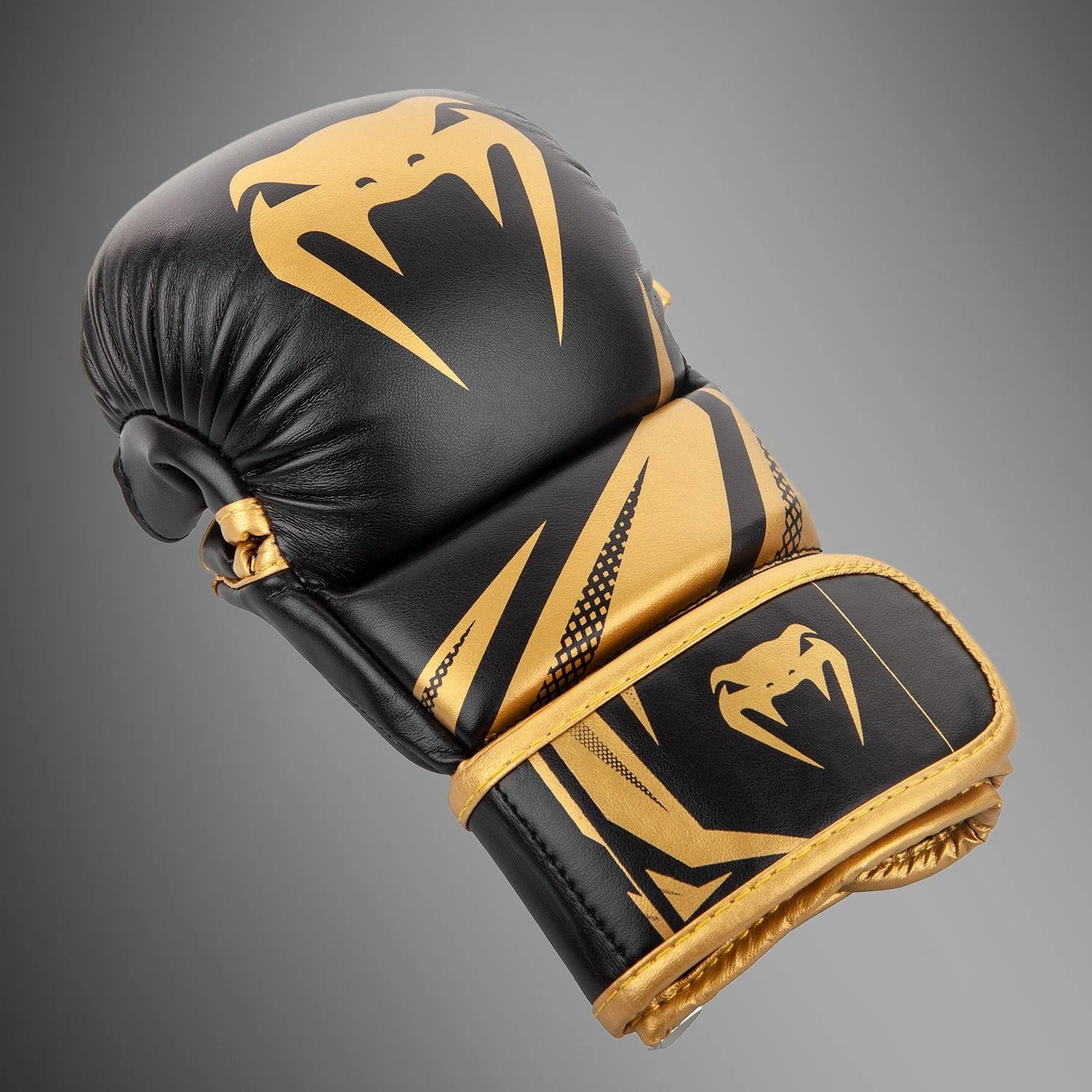 Sparring Gloves Venum Challenger 3.0- כפפות MMA ונום
