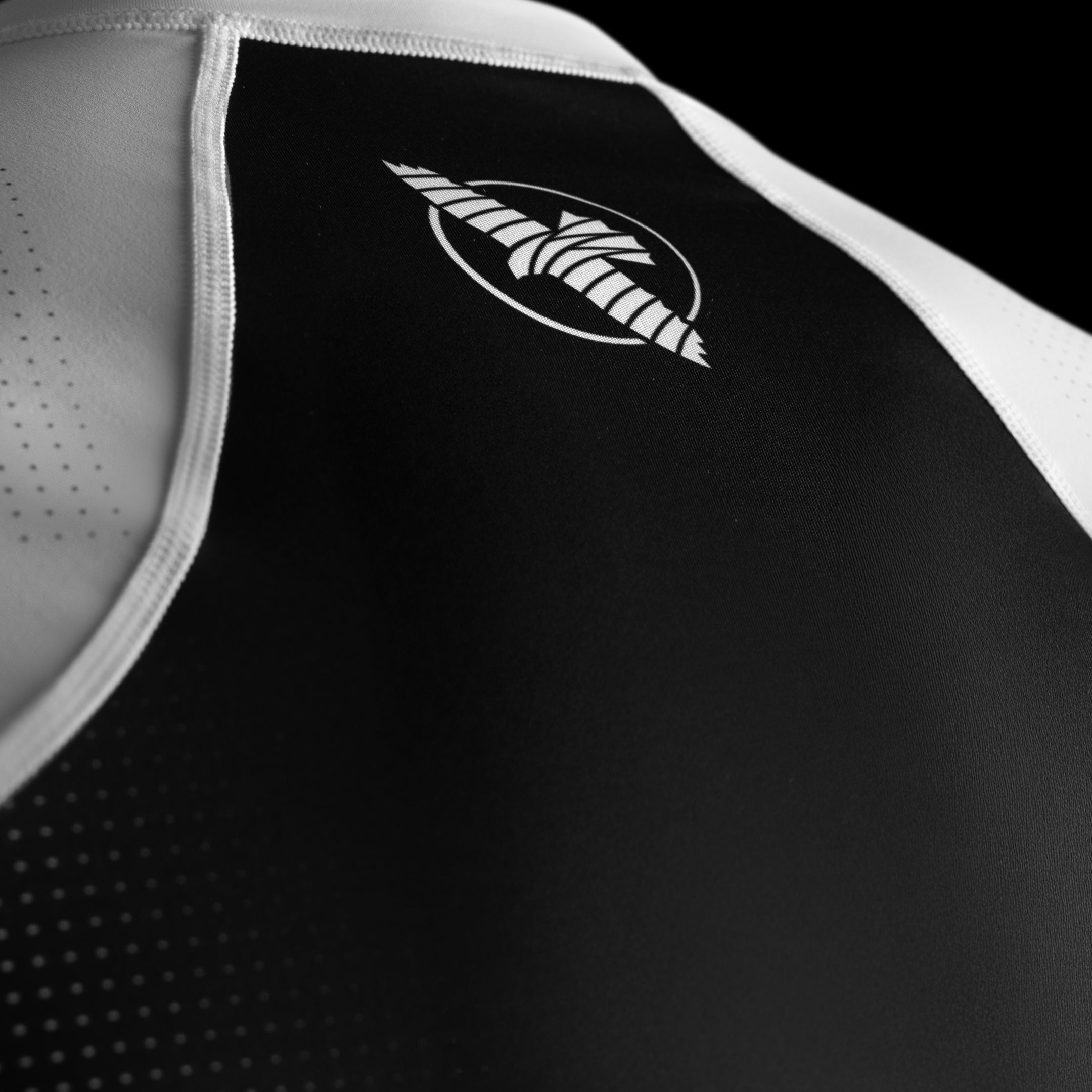 Hayabusa Men’s Pro Ranked Short Sleeve Rash Guard -  ראשגארד היאבוסה קצר פרו לתחרויות